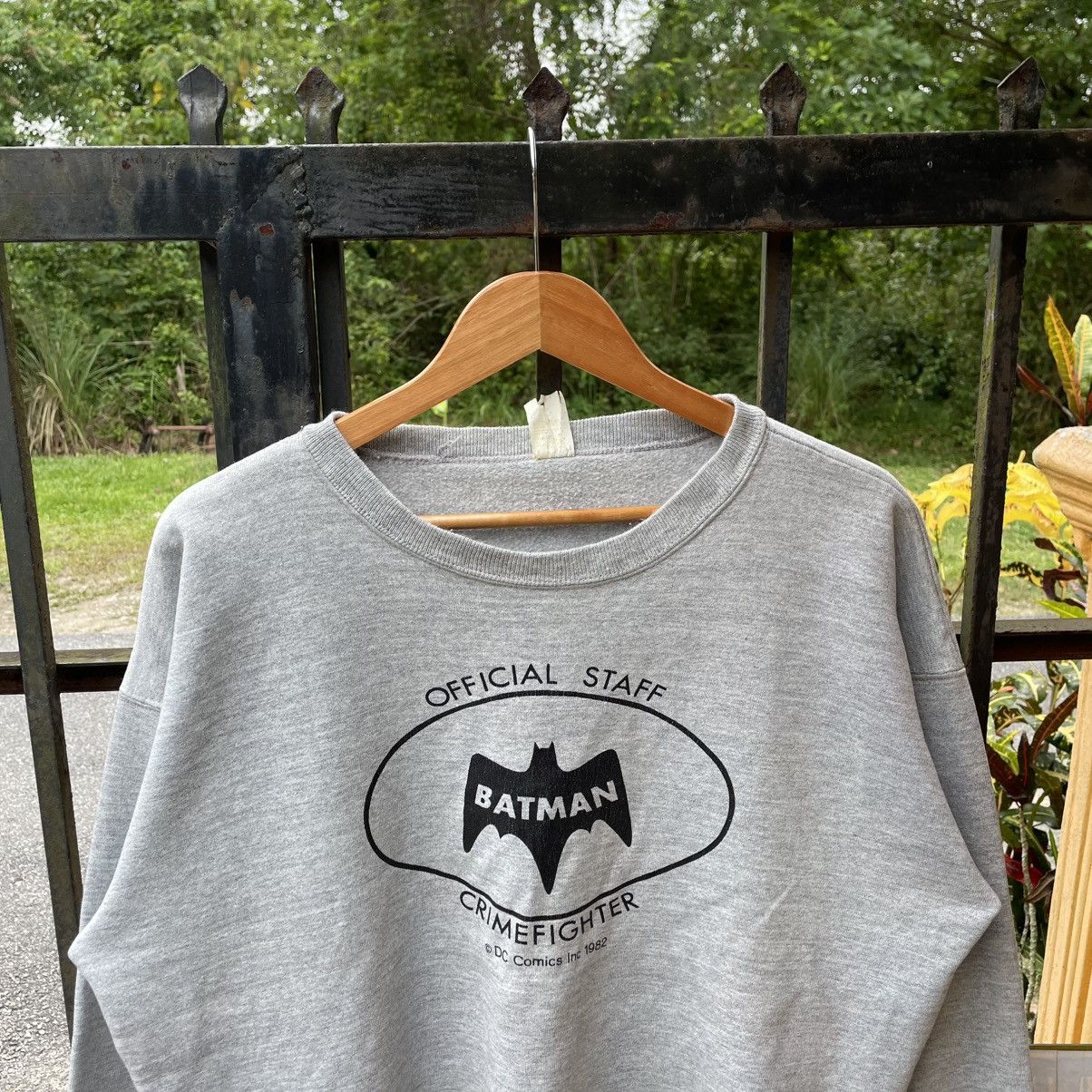 Vintage 🔥Vintage 1982 Batman Dc Comics Crime Fight Promo Sweatshirts Size US L / EU 52-54 / 3 - 4 Thumbnail