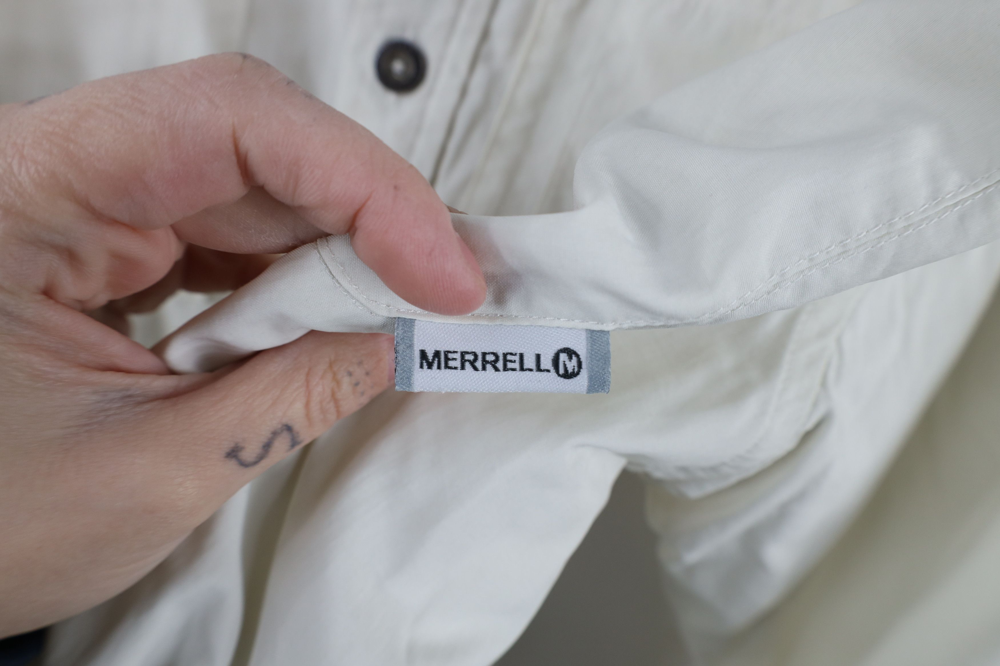 Merrell × Vintage Merrell Optiwick Collared Hiking Trail Button Shirt Lt Gray Size US XL / EU 56 / 4 - 4 Thumbnail