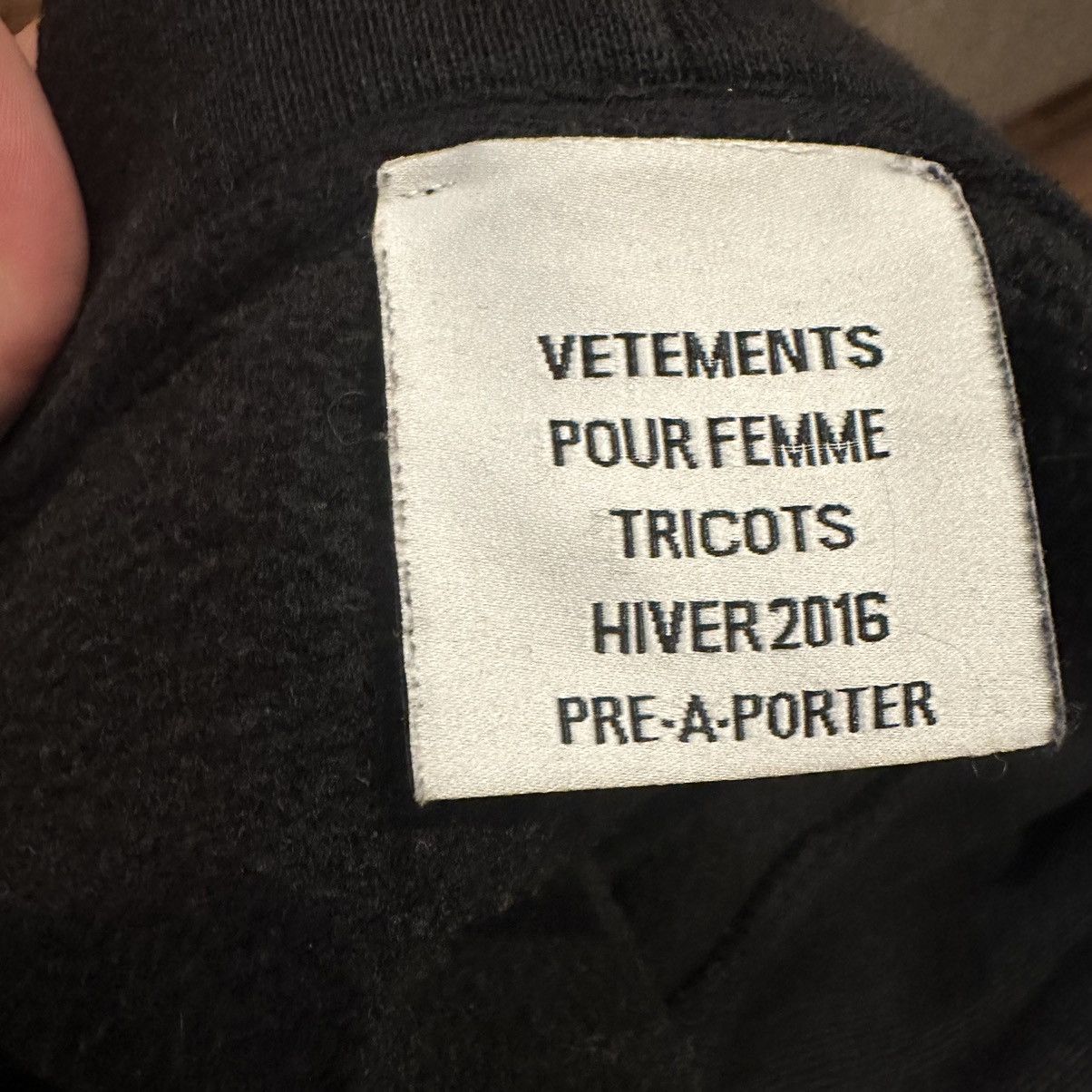 Vetements Vetements RUNWAY OG Metal Logo hoodie AW15 Size US L / EU 52-54 / 3 - 5 Thumbnail