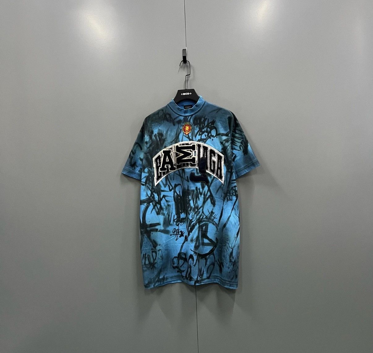 Balenciaga Balenciaga Blue Graffiti Logo Short Sleeve T-shirt J41 Size US XS / EU 42 / 0 - 1 Thumbnail