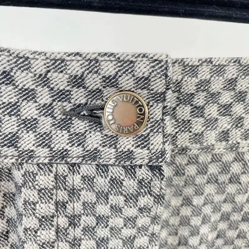 Louis Vuitton Louis Vuitton Gray Cotton Ladies Shorts . Size 23" - 5 Thumbnail