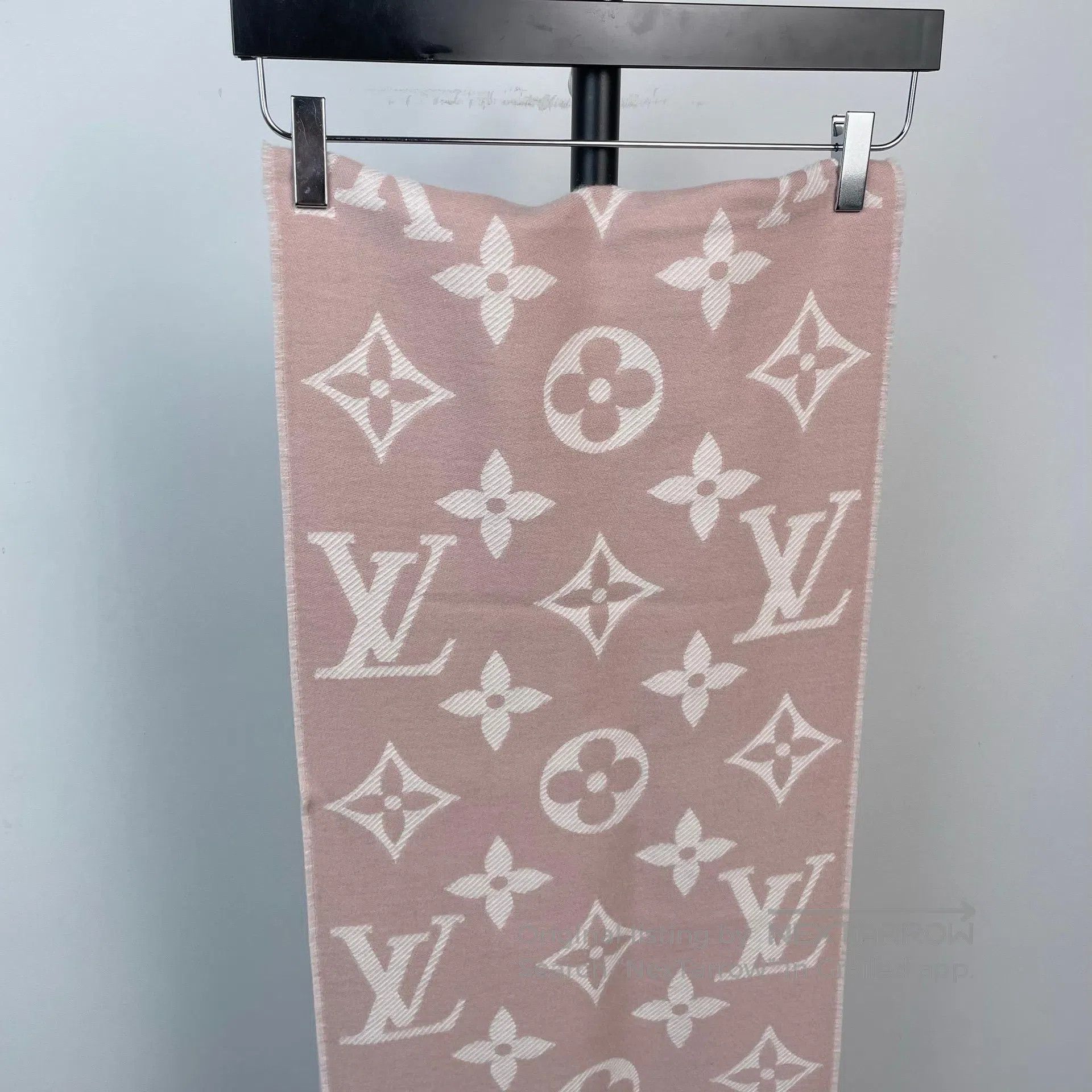 Louis Vuitton Louis Vuitton Pink and white classic old pattern double-si Size ONE SIZE - 3 Thumbnail