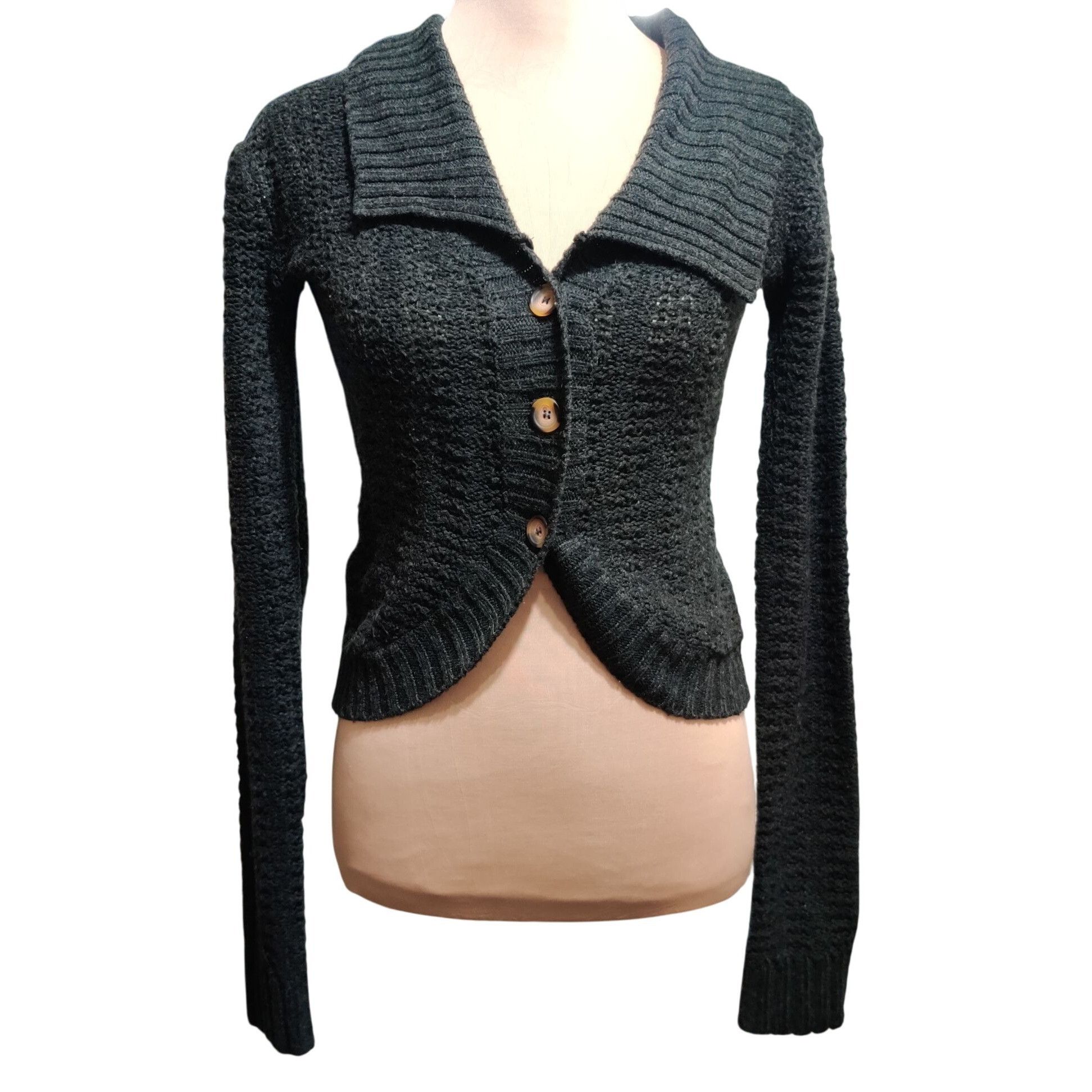 Other 2B Loved M Grey Textured Knit Cropped Collared Button Up Sw Size M / US 6-8 / IT 42-44 - 1 Thumbnail