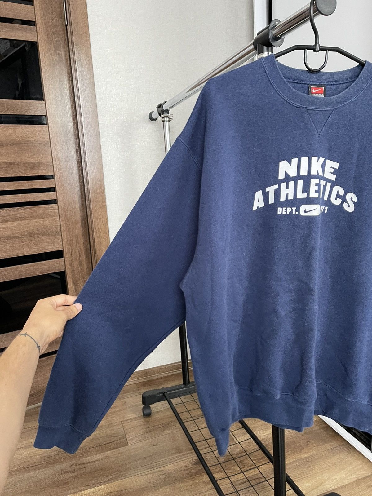 Nike Nike Athletic Sweatshirt Vintage Crewneck 90s Size US XL / EU 56 / 4 - 7 Thumbnail