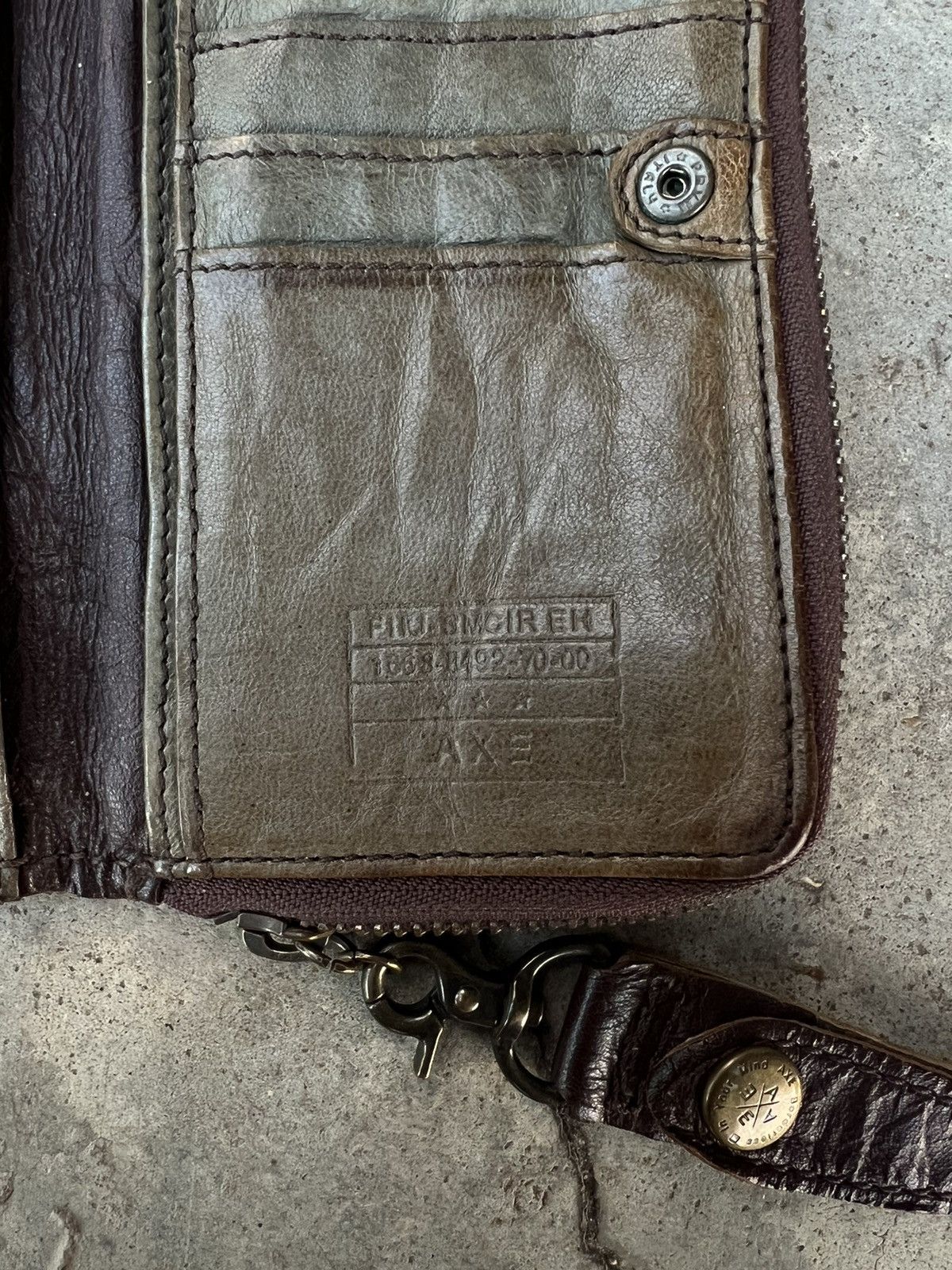 Genuine Leather Vintage Leather Wallet Multi Pocket Feel like Ifsixwasnine Size ONE SIZE - 8 Thumbnail