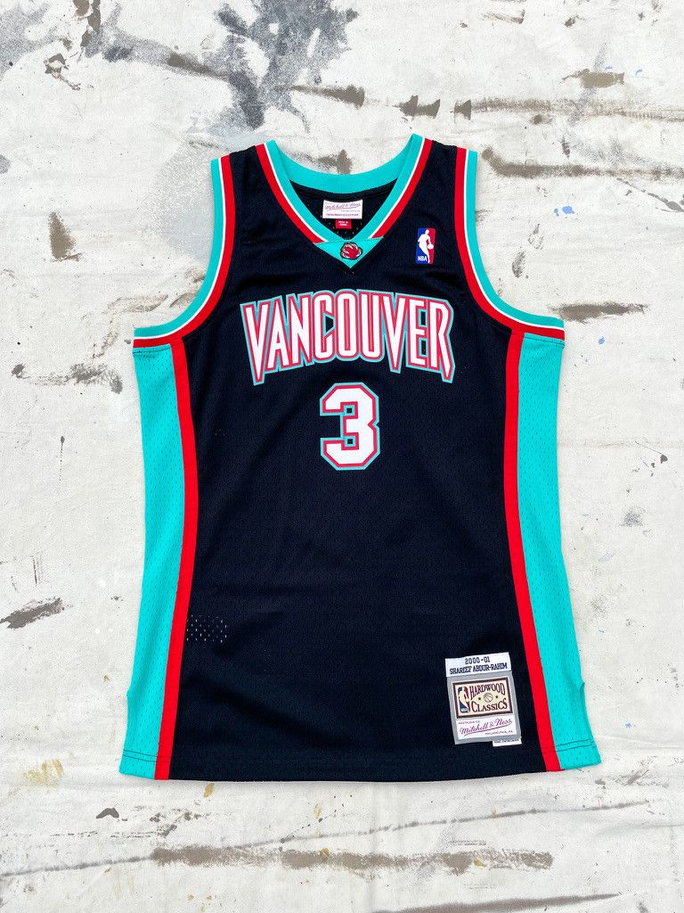 Mitchell & Ness Shareef Abdur- Rahim Vancouver Grizzles Jersey Size US M / EU 48-50 / 2 - 1 Thumbnail