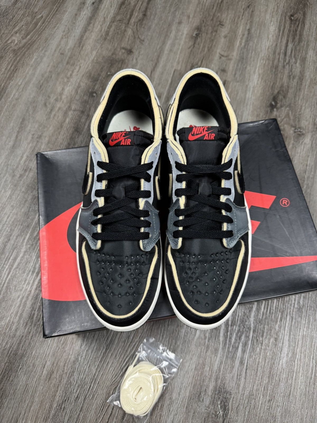 Jordan Brand Jordan 1 Retro Low OG EX Dark Smoke Gray 2022 Size 11 Size US 11 / EU 44 - 2 Thumbnail