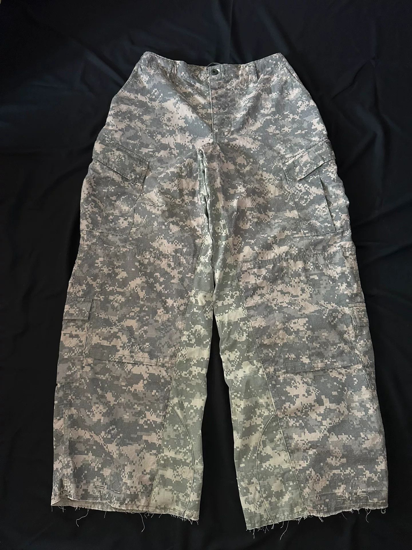 Vintage Vintage Digital Camo Military Remake Pants Size US 31 - 1 Thumbnail