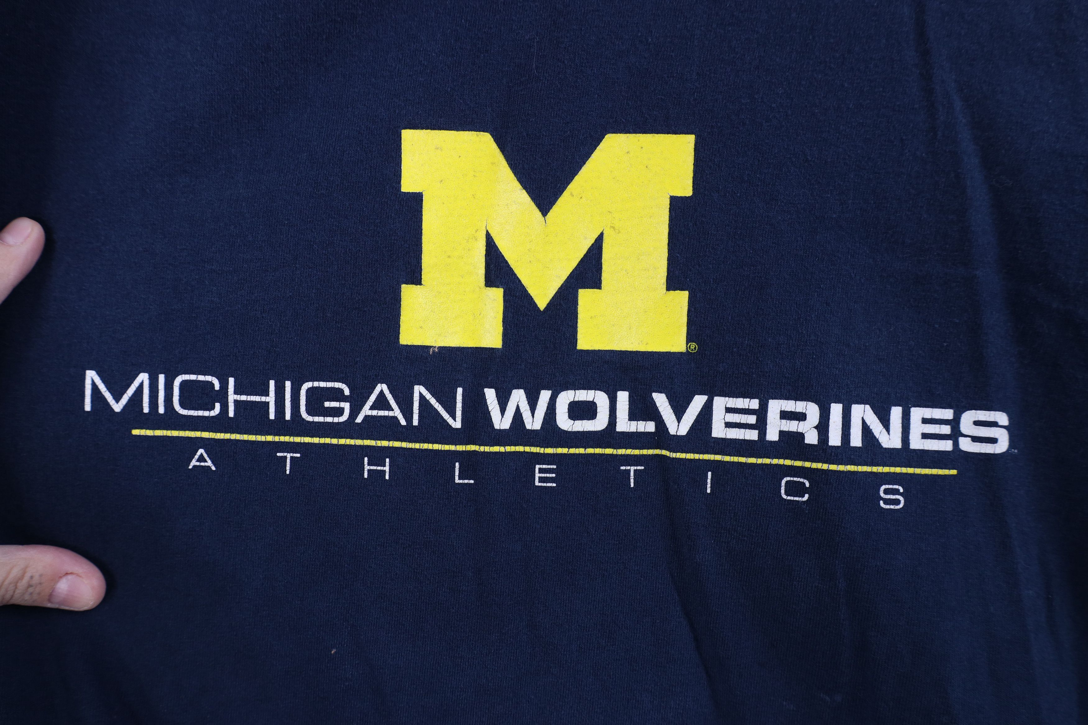 Vintage Vintage 90s University of Michigan Long Sleeve T-Shirt USA Size US XL / EU 56 / 4 - 4 Thumbnail