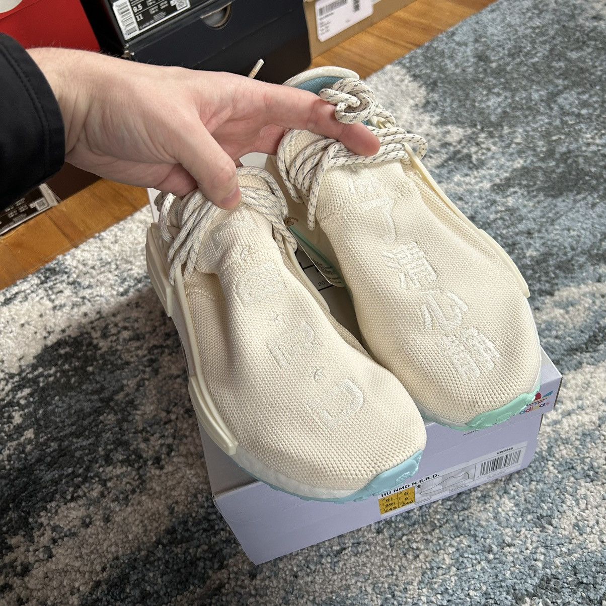 Adidas × Pharrell GW0246 HUMAN RACE NMD NERD CHALK WHiTE GLOW ORANGE MiNT Size US 8 / IT 38 - 4 Thumbnail