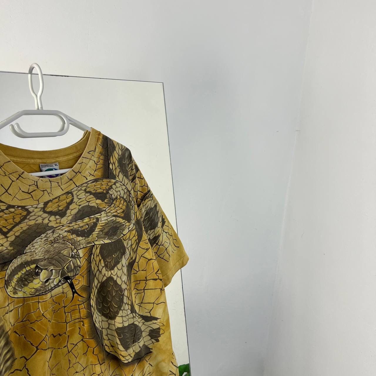 Liquid Blue Vintage 1996 Liquid Blue Snake AOP T-Shirt Size US XL / EU 56 / 4 - 3 Thumbnail