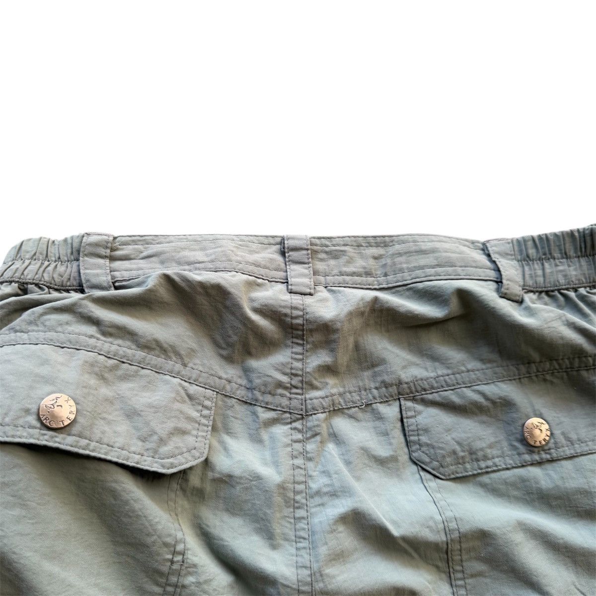 Arc'teryx × Veilance × Vintage Vintage Arcteryx 2 in 1 Fast Dry Nylon Cargo Pants Size US 35 - 10 Thumbnail