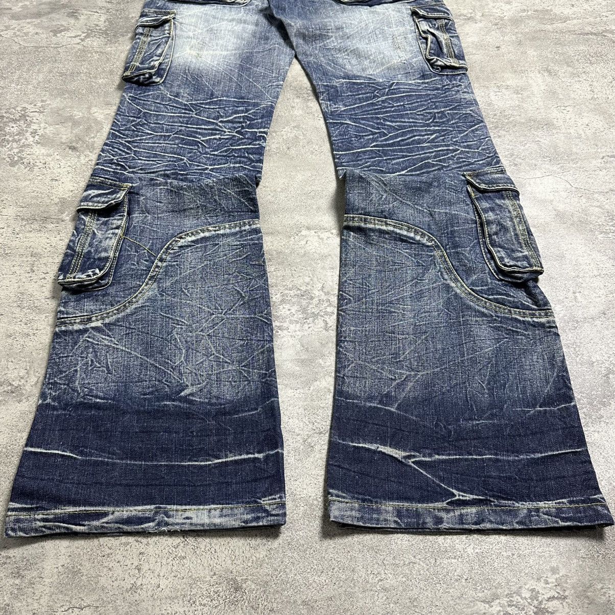 Japanese Brand Lowbox Distressed Flare Cargo Jeans Size US 31 - 12 Thumbnail