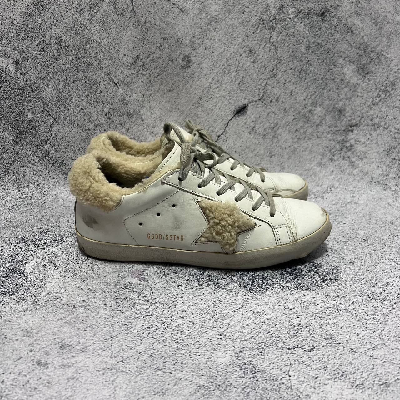 Golden Goose Women’s Golden Goose Deluxe SSTAR Low-Top Sneakers Fur Size US 8 / IT 38 - 1 Thumbnail