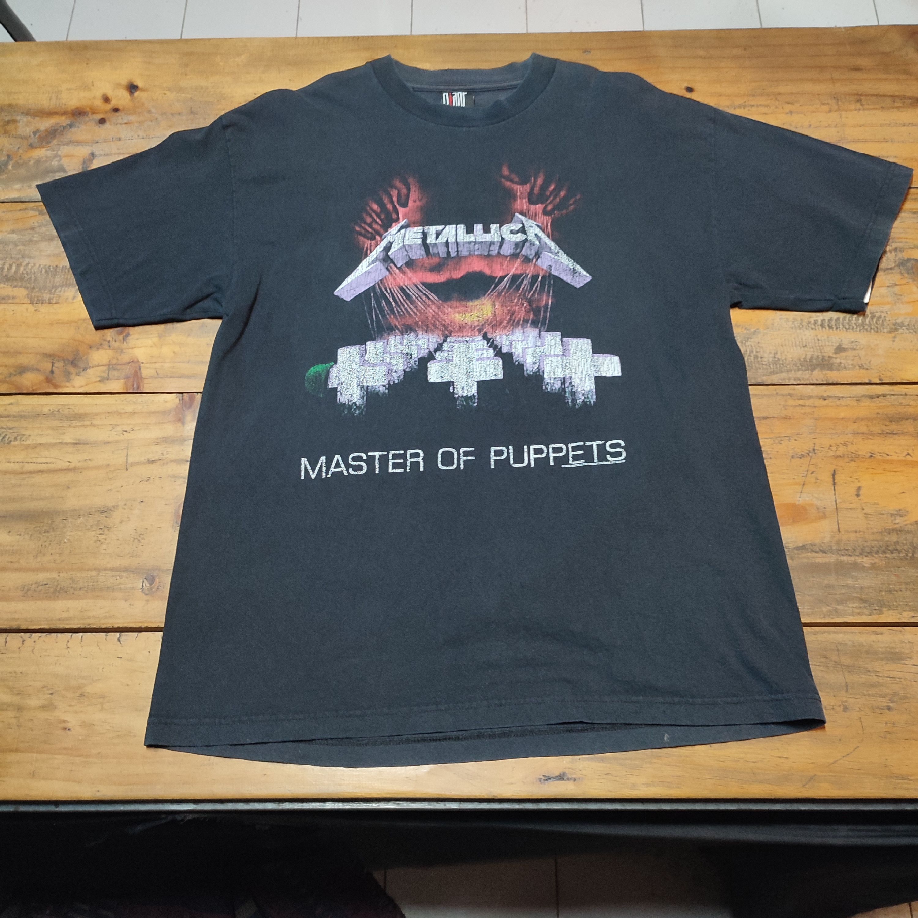Giant × Metallica × Vintage 🔥Rare🔥Vintage 2000 Metallica Master Of Puppets T-shirt Size US XL / EU 56 / 4 - 2 Thumbnail