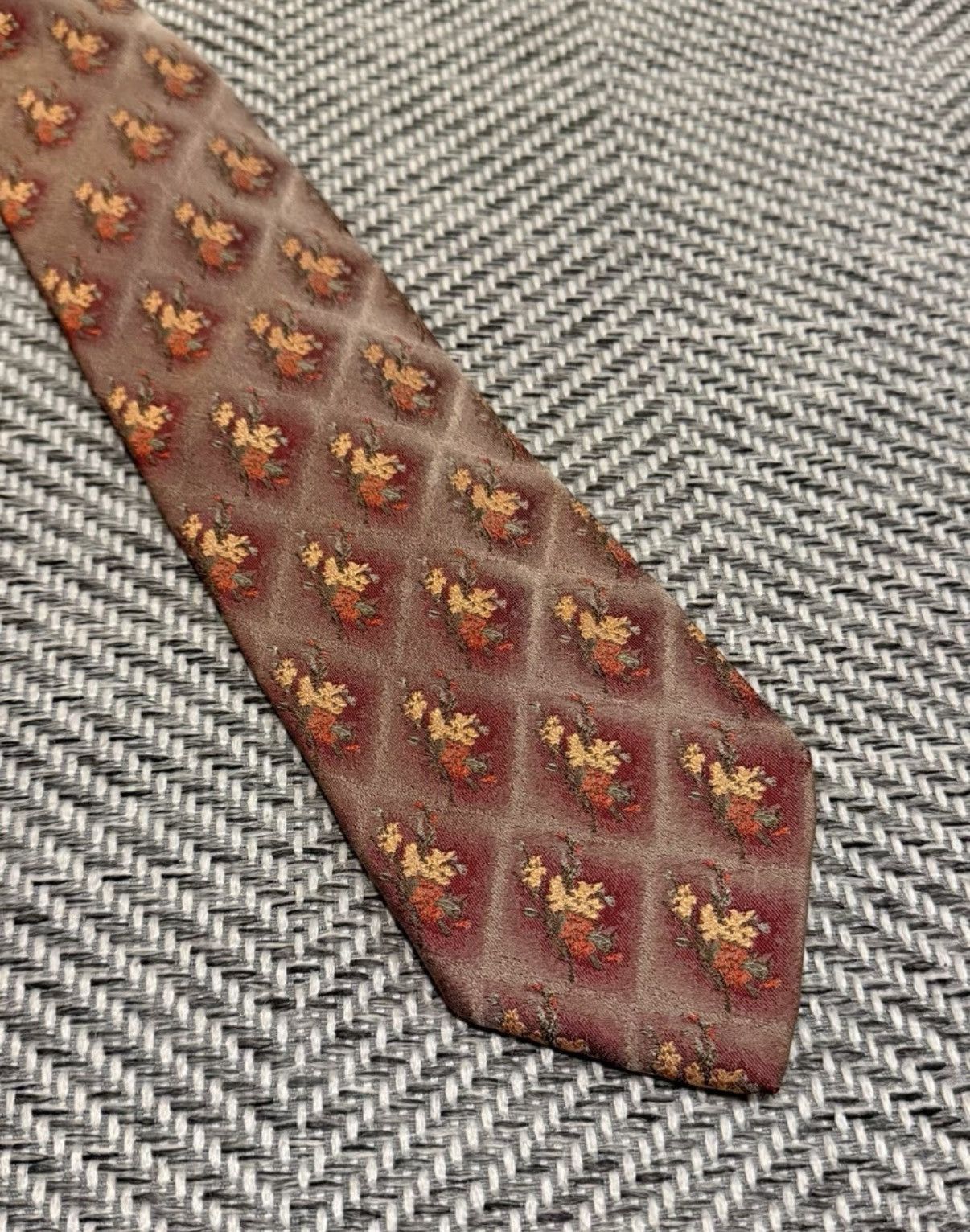 Jean Paul Gaultier Jean Paul Gaultier Diamond Floral Bouquet Print Tie K24 Size ONE SIZE - 1 Thumbnail
