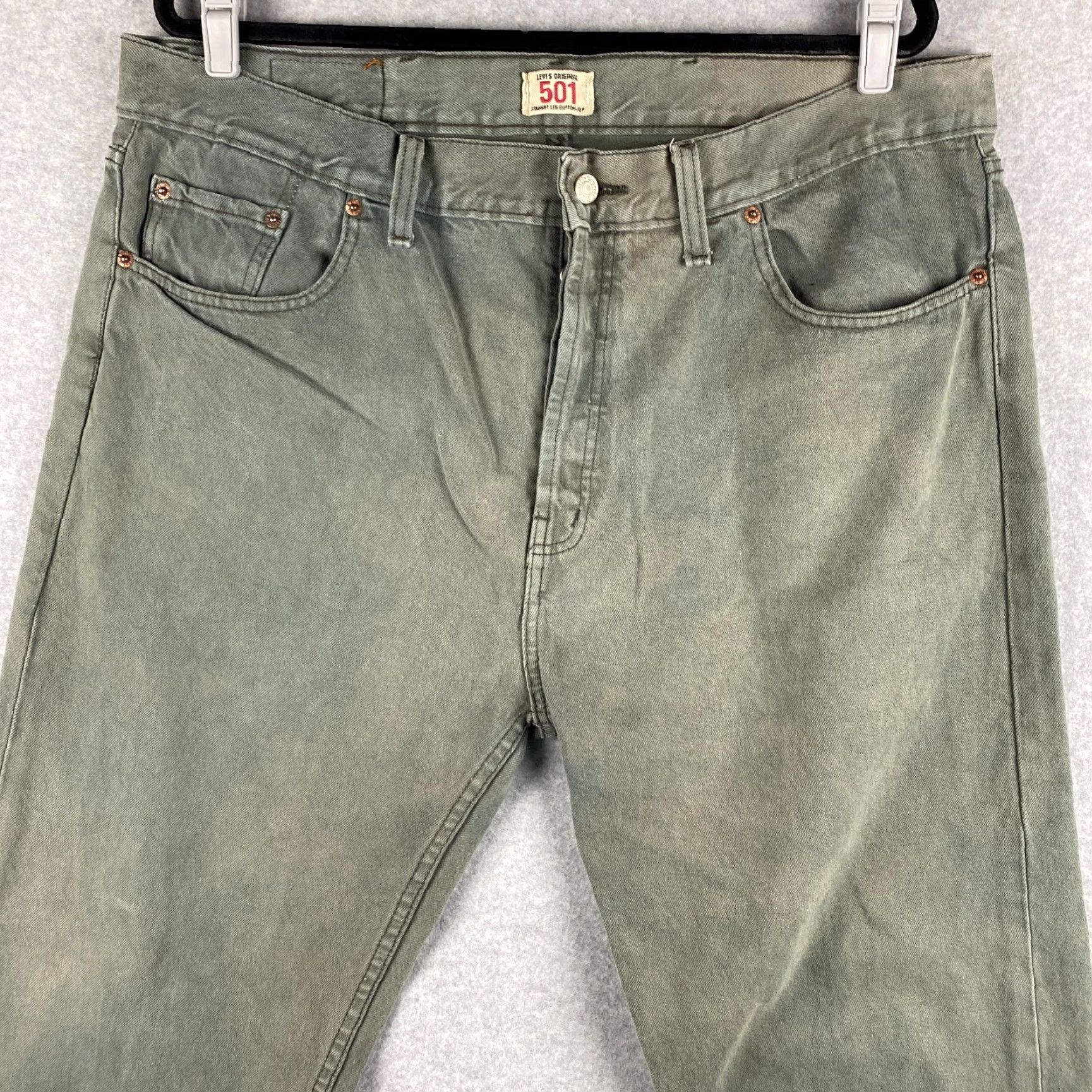 Levi's VINTAGE Levis 501 Jeans Men Gray Dark Wash 40 x 30 Regular Straight Button Fly 5-Pocket Denim Cotton Blend Distressed Modern Mens Size US 40 / EU 56 - 2 Thumbnail