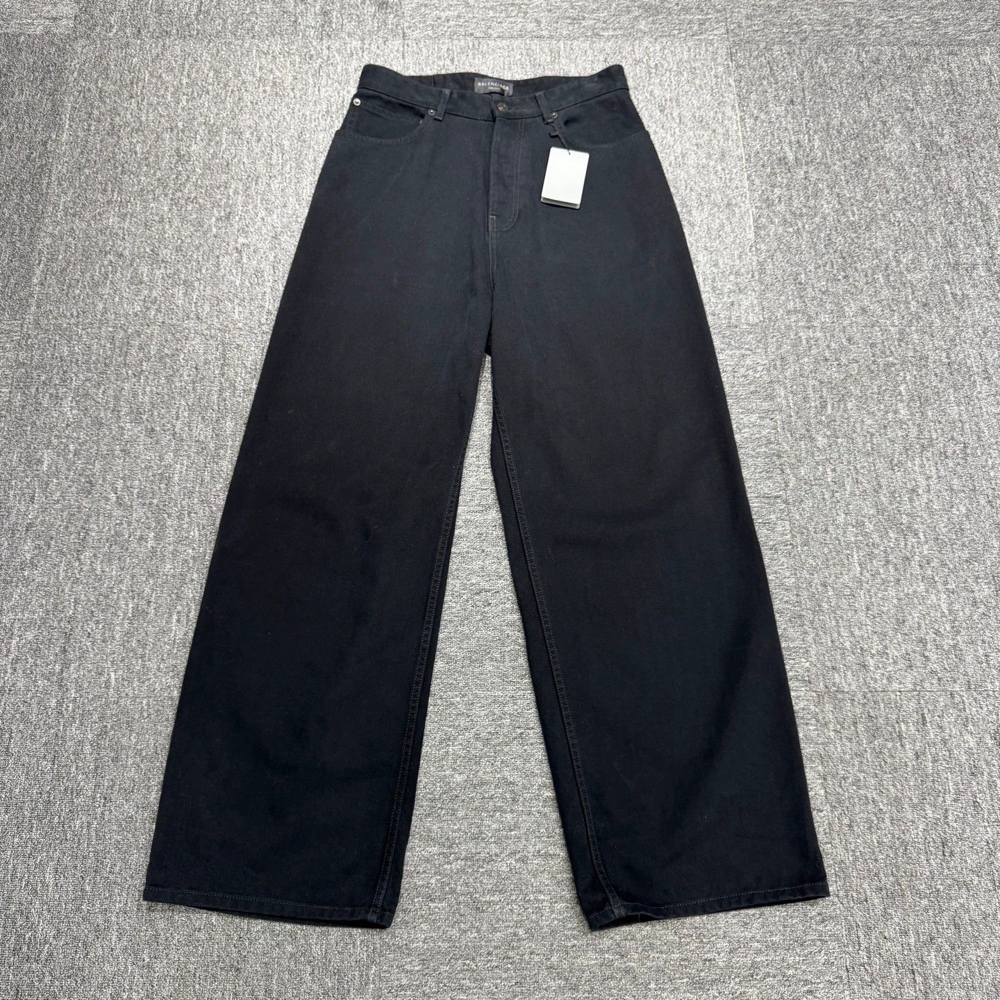 Balenciaga Balenciaga wide leg jeans xs new with tags Size US 28 / EU 44 - 1 Thumbnail