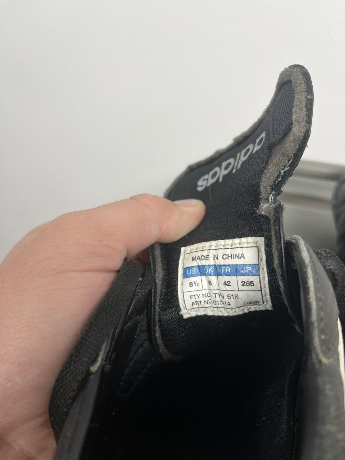 Adidas × Vintage Adidas Predator Touch 1996 Soccer Cleats Black White US 8.5 Size US 8.5 / EU 41-42 - 9 Thumbnail