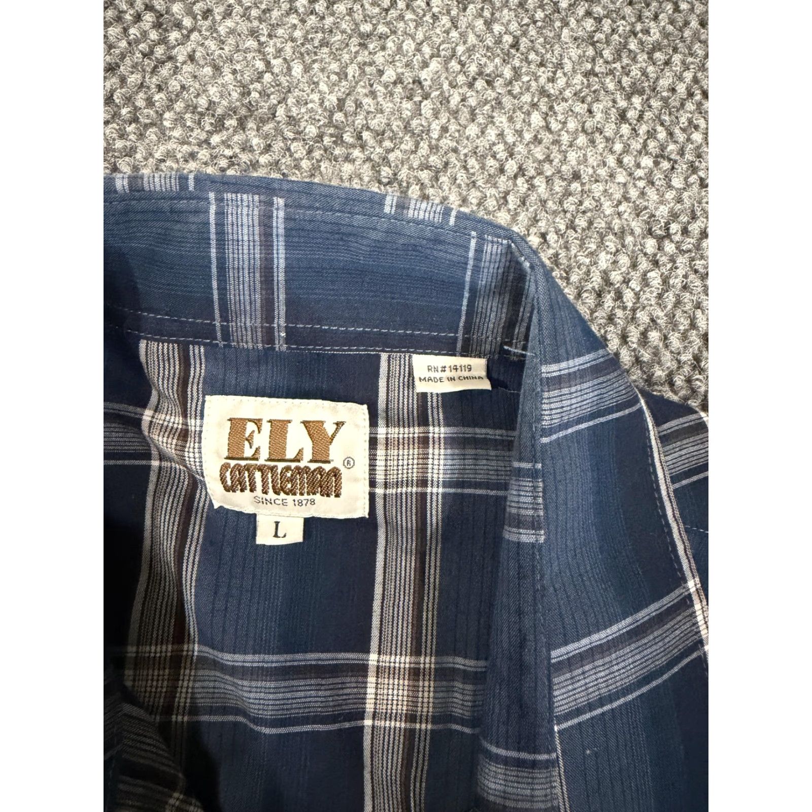 Vintage VINTAGE Ely Cattleman Shirt Mens Large Blue Plaid Short Sleeve Western Snaps Pockets Size US L / EU 52-54 / 3 - 4 Thumbnail