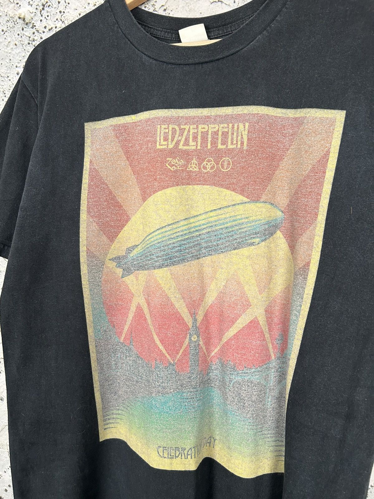 Band Tees Led Zeppelin Rock Band Tee Graphic Vintage Y2K 00s Rare Size US M / EU 48-50 / 2 - 3 Thumbnail