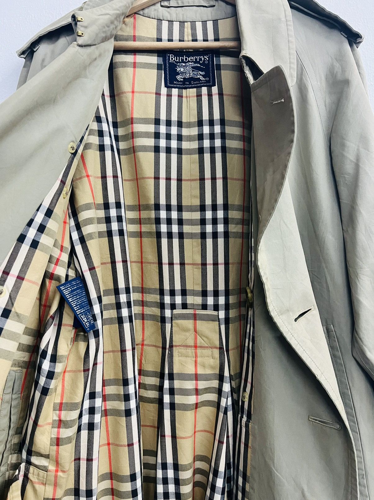 Burberry VINTAGE BURBERRY NOVA CHECK TRENCH COAT Size US S / EU 44-46 / 1 - 13 Thumbnail
