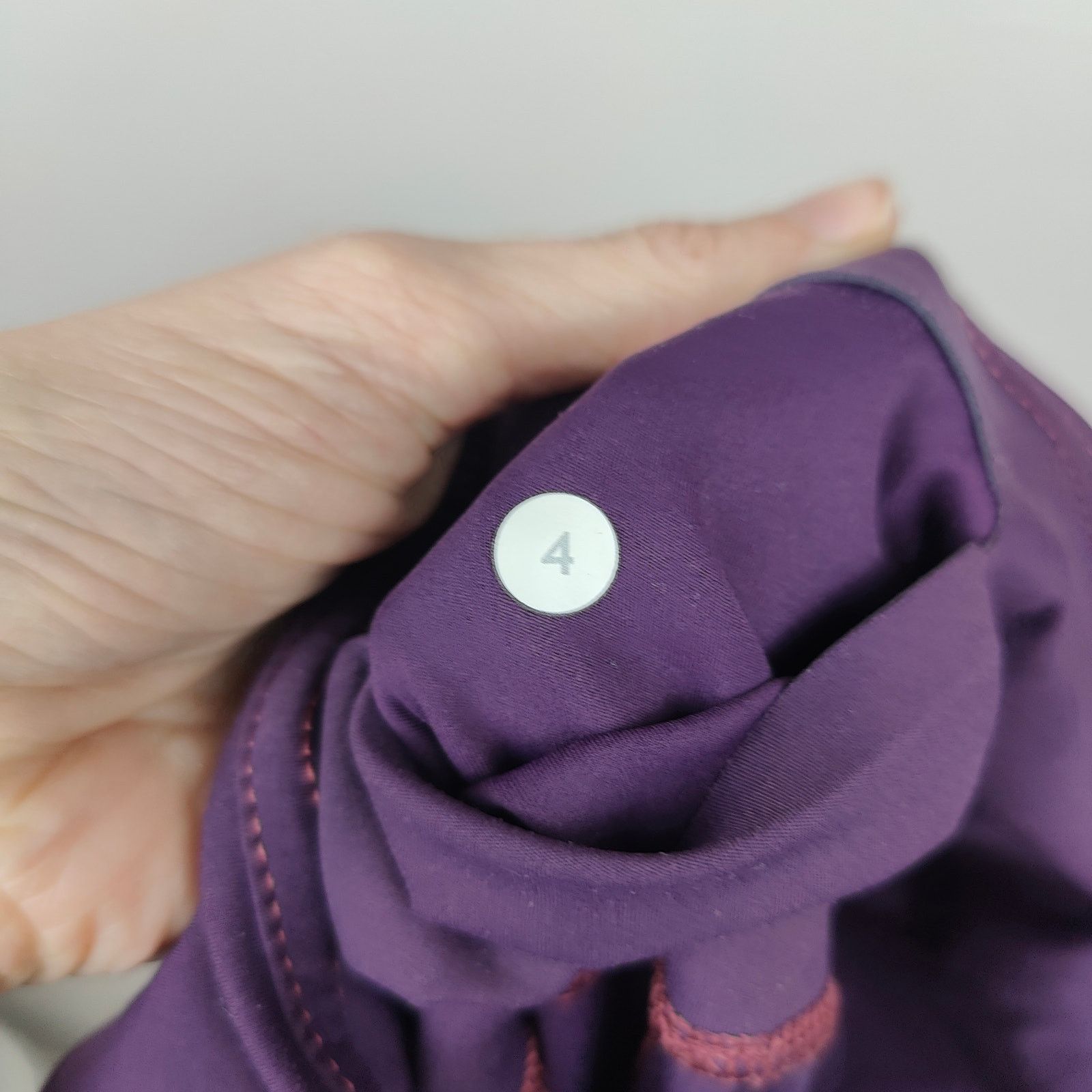 Lululemon Lululemon Like Nothing 7/8 Tight Womens 4 Darkest Magenta Size 27" / US 4 / IT 40 - 5 Thumbnail
