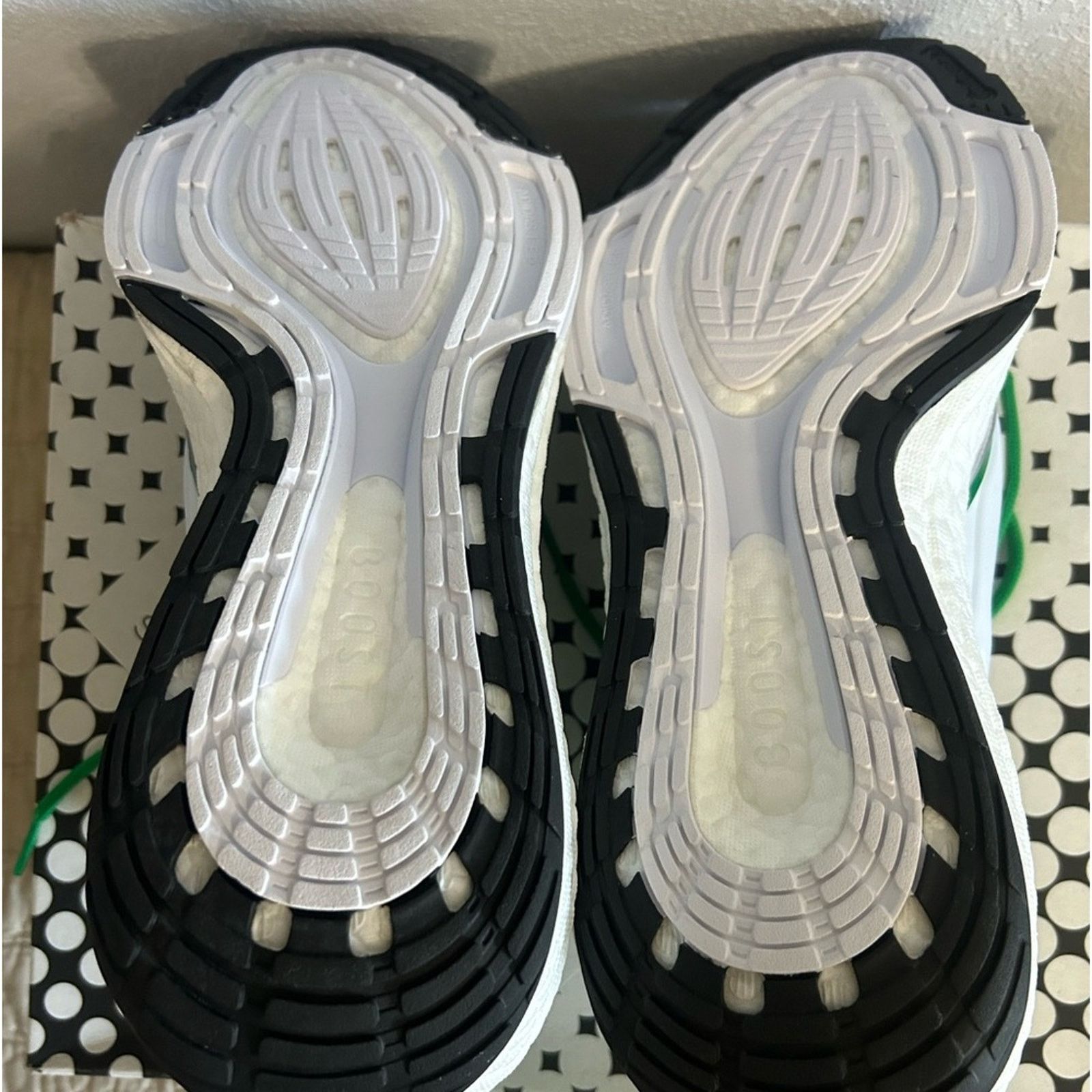 Stella McCartney ADIDAS BY STELLA MCCARTNEY ULTRABOOST 22 Green White NIB 9 Size US 9 / IT 39 - 6 Thumbnail