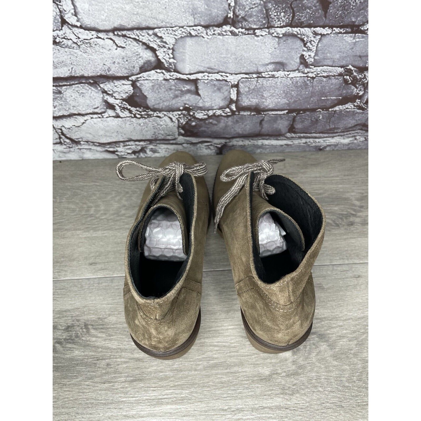 Other TONI PONS Winter Taupe Suede Ankle High Top Lace Heel Bootie Size US 10.5 / IT 40.5 - 6 Thumbnail