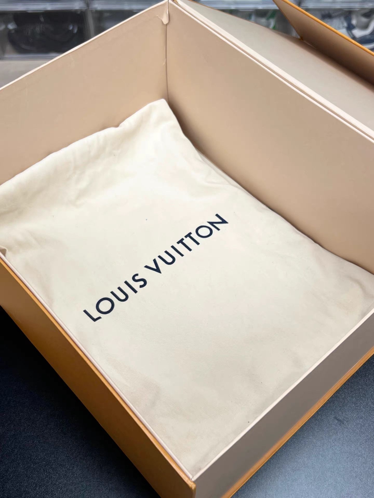 Louis Vuitton LV Drops Textured Print Flat Mid-Calf Boots K15 Size US 6 / IT 36 - 9 Thumbnail