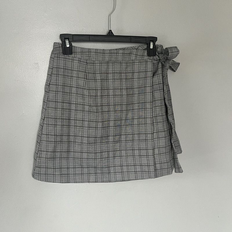 Designer Sadie & Sage Women's Black & White Plaid Wrap Skirt Small Size 27" / US 4 / IT 40 - 2 Thumbnail