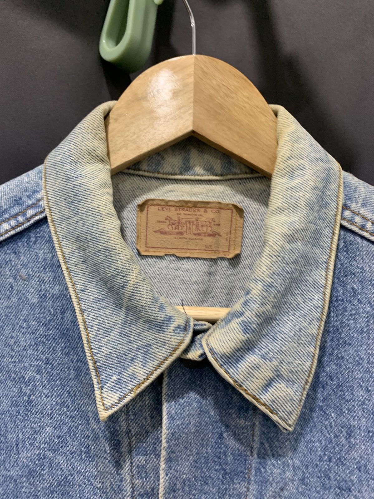 Levi's Levi's denim jacket distressed Size US M / EU 48-50 / 2 - 2 Thumbnail