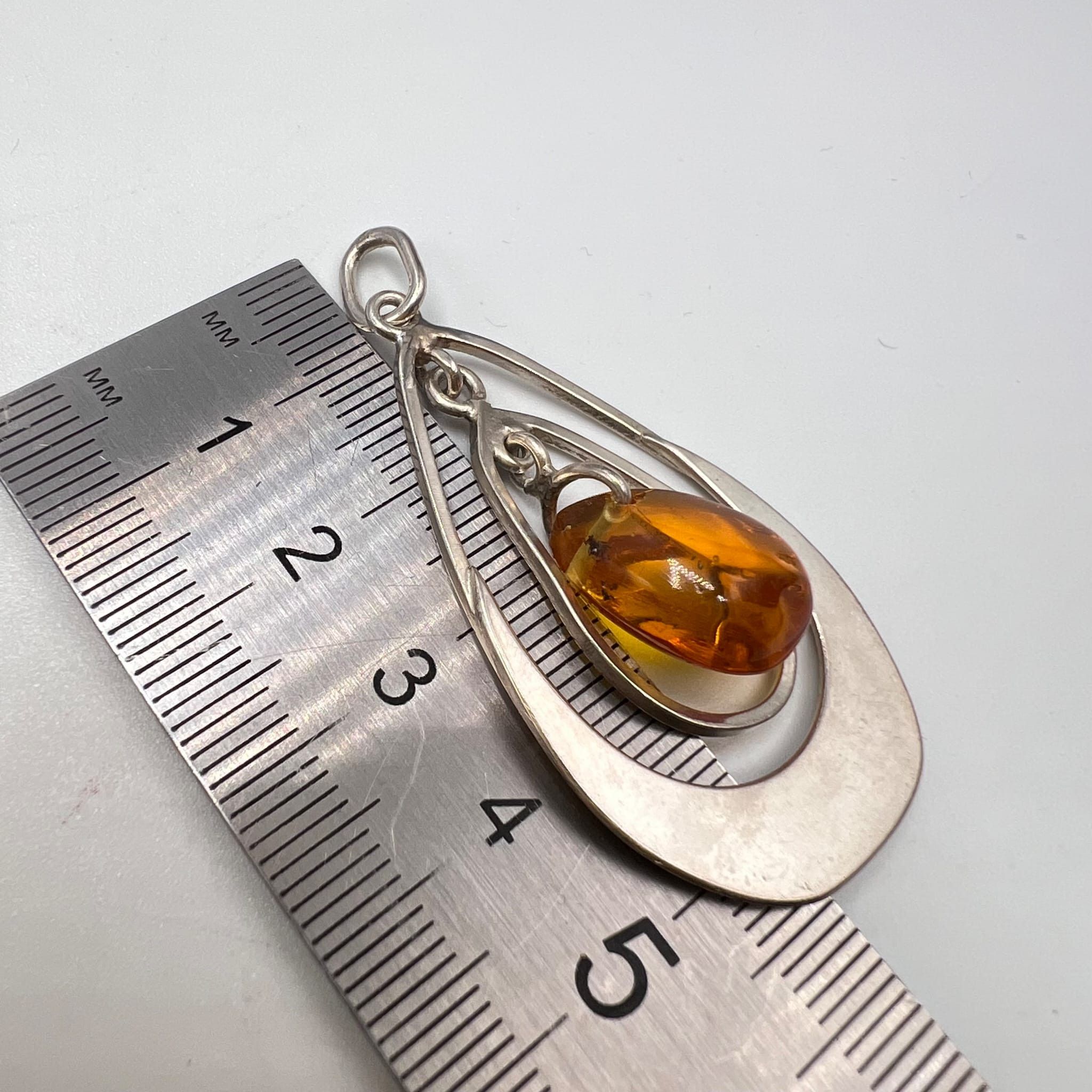 Sterling Silver × Vintage Vintage Style Sterling Silver Teardrop Amber Pendant Jewelry Size ONE SIZE - 4 Thumbnail