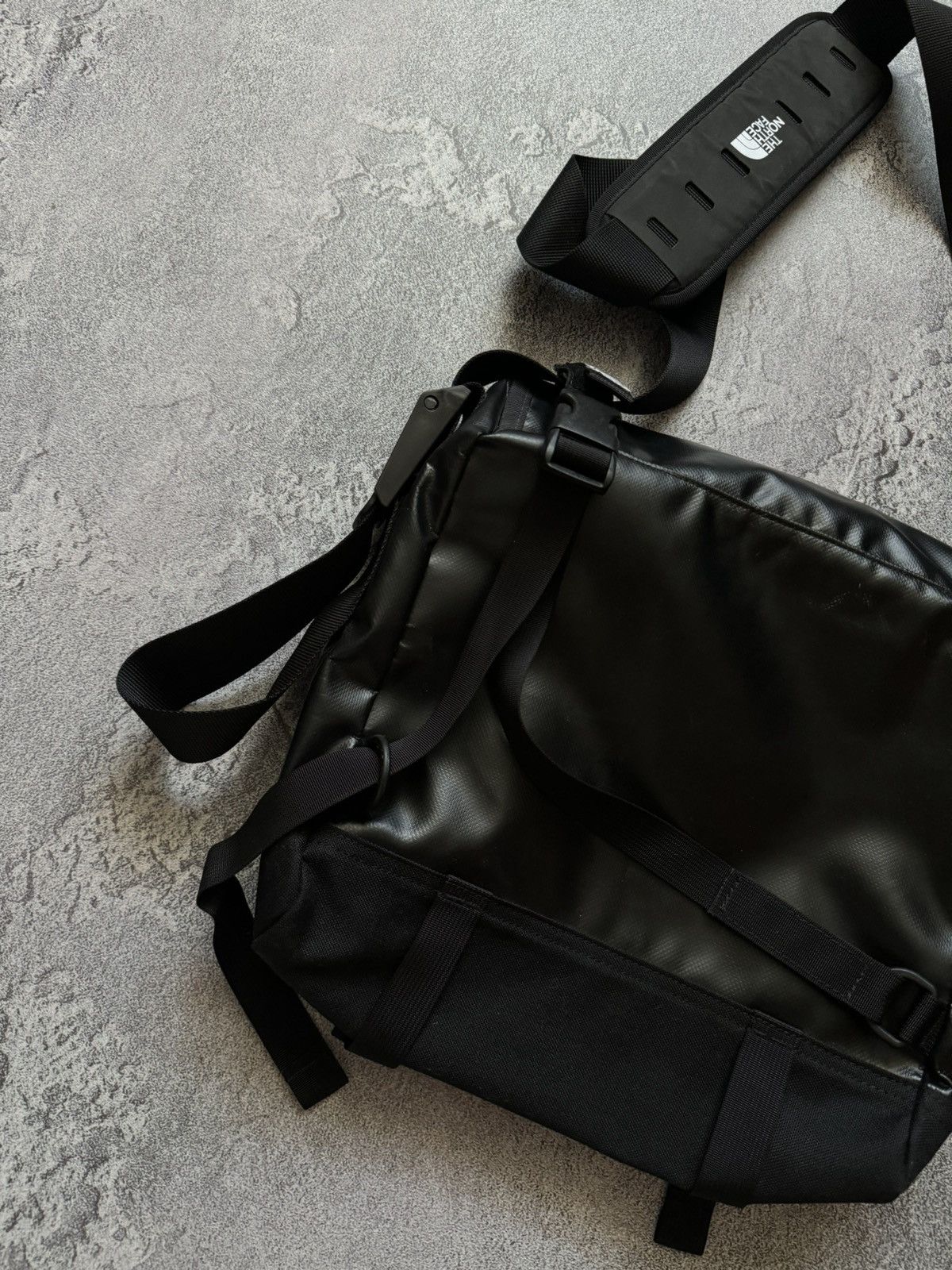 The North Face The north face TNF big logo shoulder bag 💼 outdoor Size ONE SIZE - 16 Thumbnail