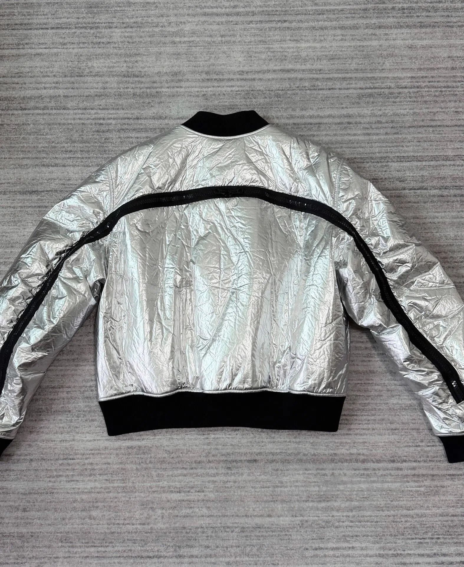 Dries Van Noten silver bomber jacket with back zipper. Size US L / EU 52-54 / 3 - 3 Thumbnail