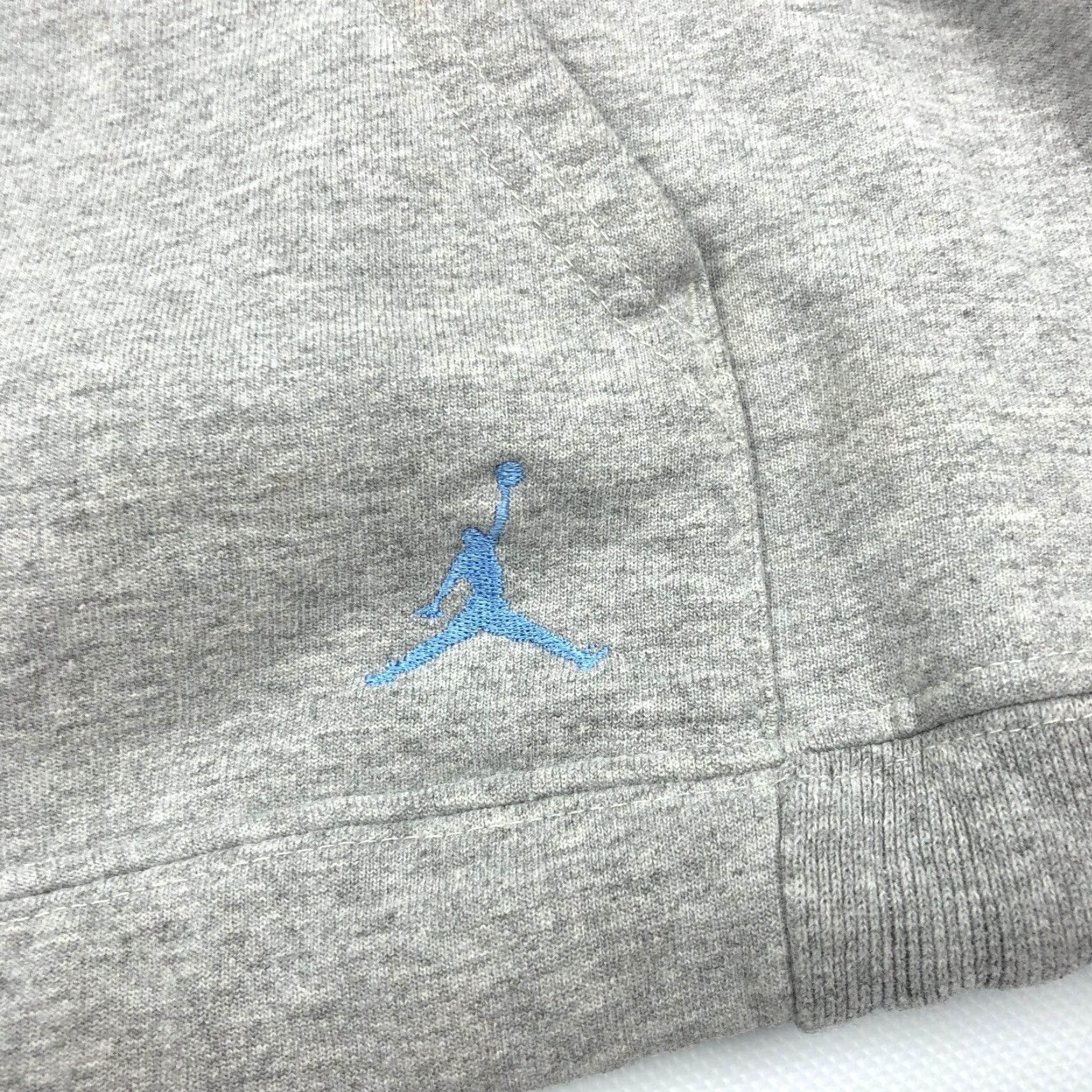 Jordan Brand VINTAGE Jordan UNC Tar Heels Fleece Hoodie Mens 2XL Gray Nike Sweatshirt Pullover Hooded Basketball Logo Neon? Size US XXL / EU 58 / 5 - 3 Thumbnail