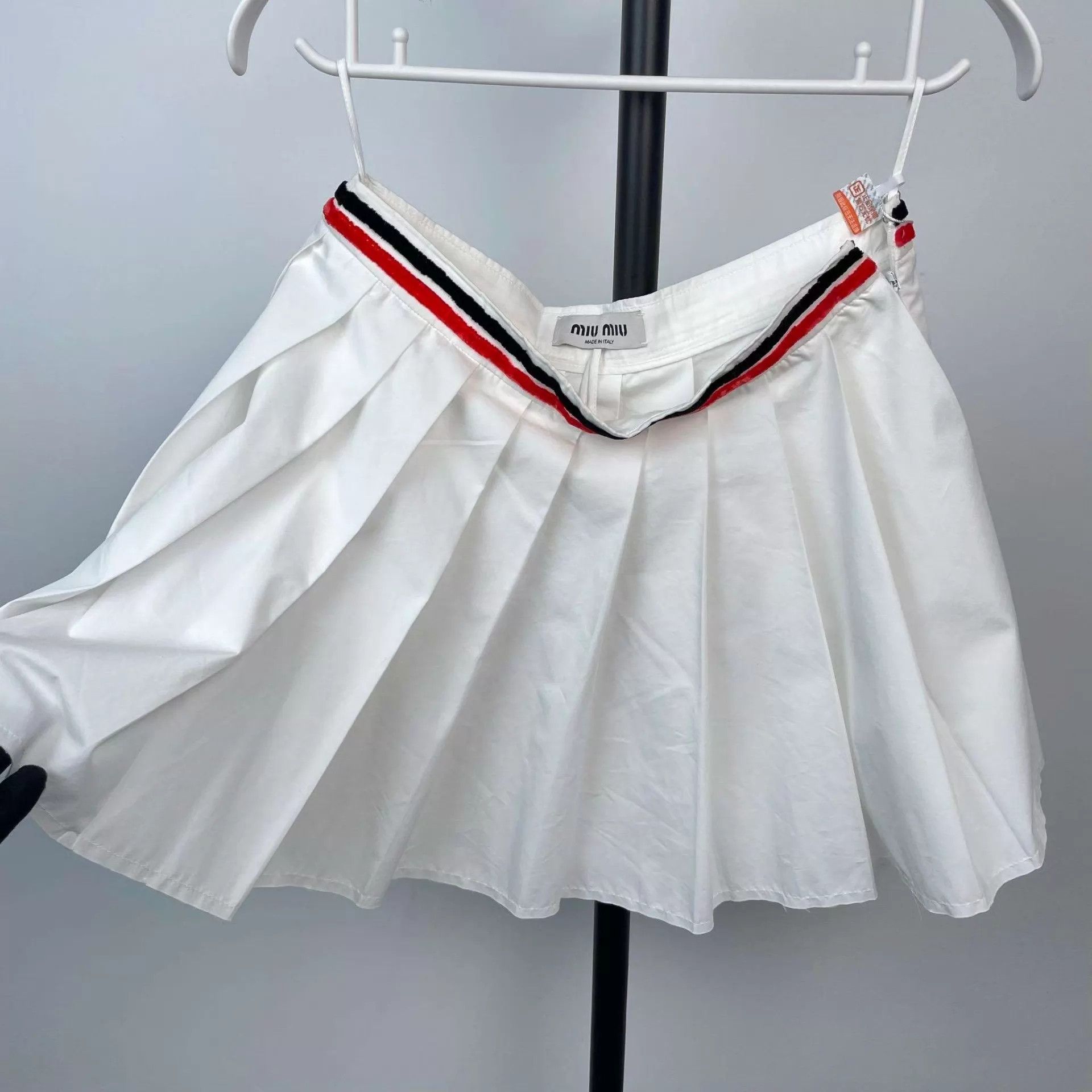 Miu Miu MIU MIU 98 New white blend skirt 36 Size 25" / US 0 / IT 36 - 2 Thumbnail
