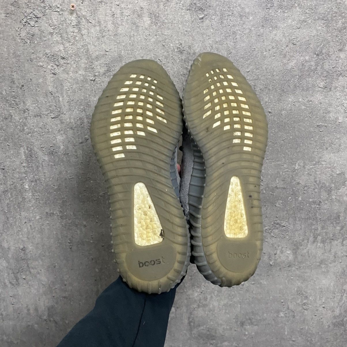 Adidas Adidas Yeezy Boost 350 V2 Steel Grey Sneakers Size US 11.5 / EU 44-45 - 8 Thumbnail