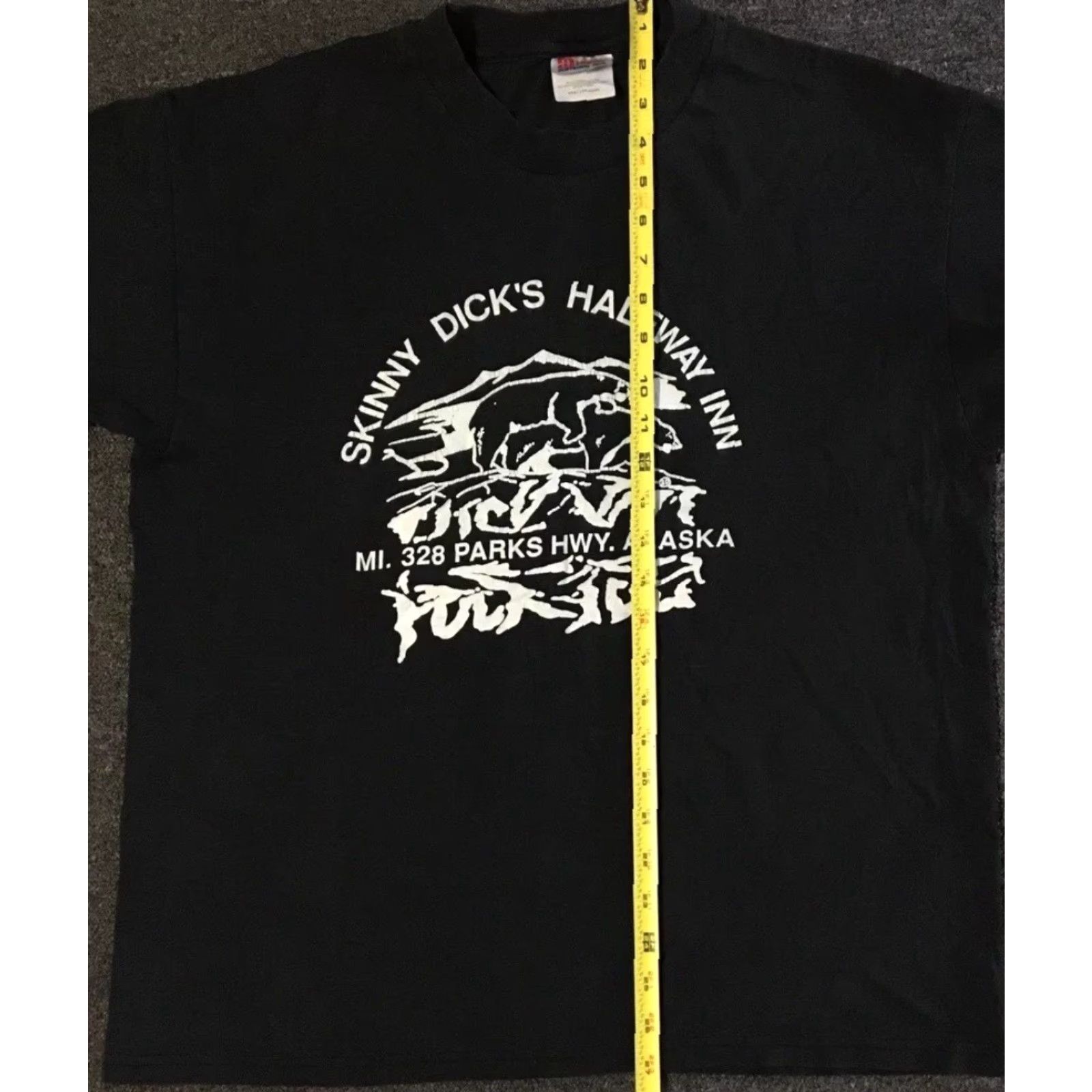 Vintage Vtg 90s Skinny Dick’s Halfway Inn Alaska Faded Shirt M Black Funny Crew Neck Short Sleeve Graphic Tee Mens Halloween Y2K Joke Size US M / EU 48-50 / 2 - 8 Thumbnail