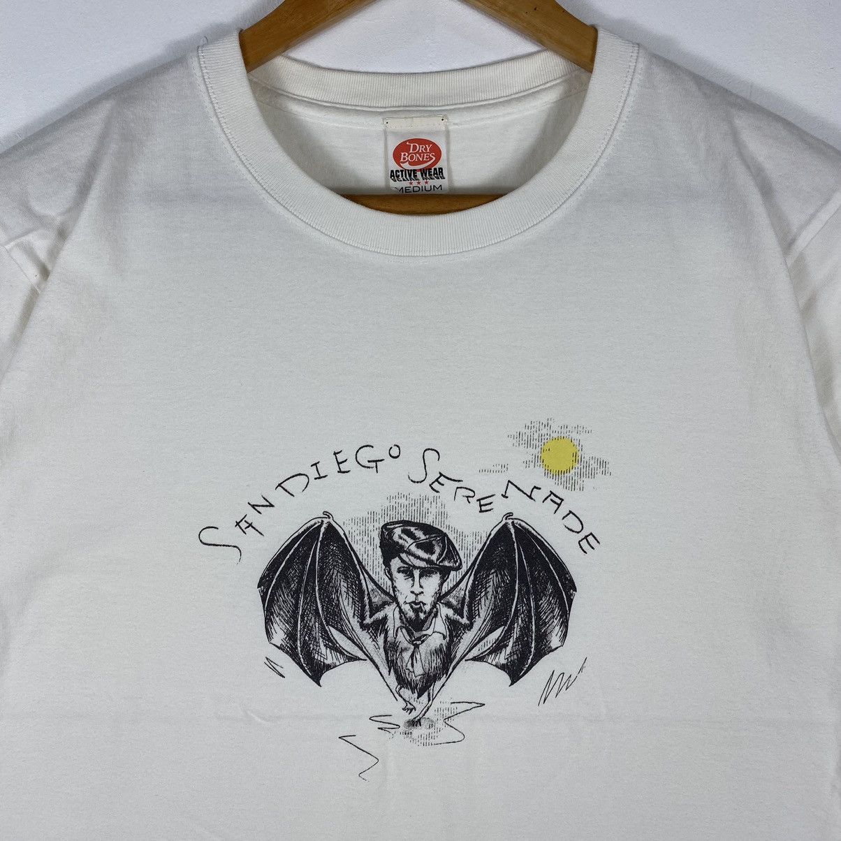 Dry Bones × Japanese Brand DRY BONES SAN DIEGO SERENADE TOM BATS ART TEE Size US M / EU 48-50 / 2 - 3 Thumbnail