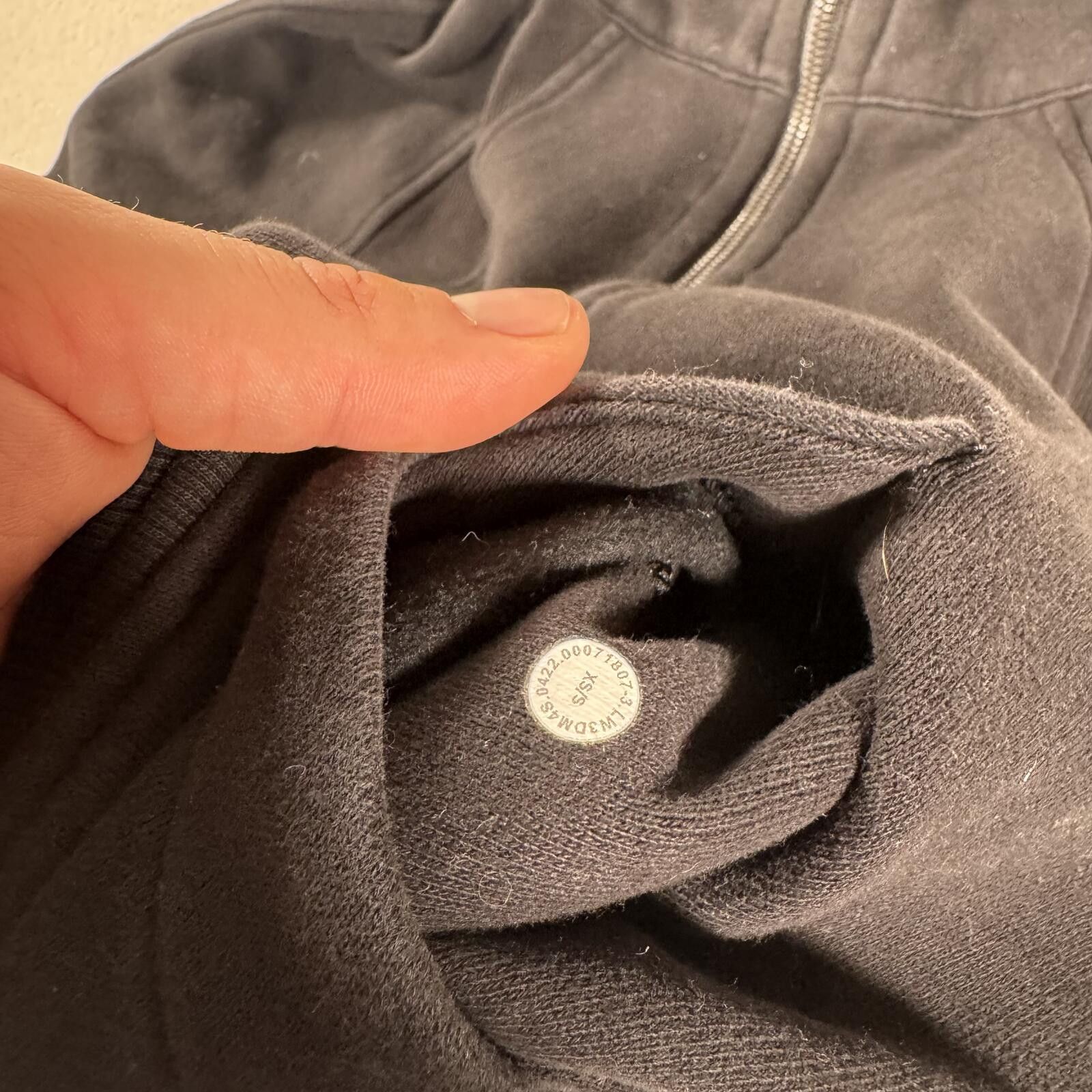 Lululemon Lululemon Athletica Oversized Cropped Scuba Hoodie Size XS / US 0-2 / IT 36-38 - 3 Thumbnail