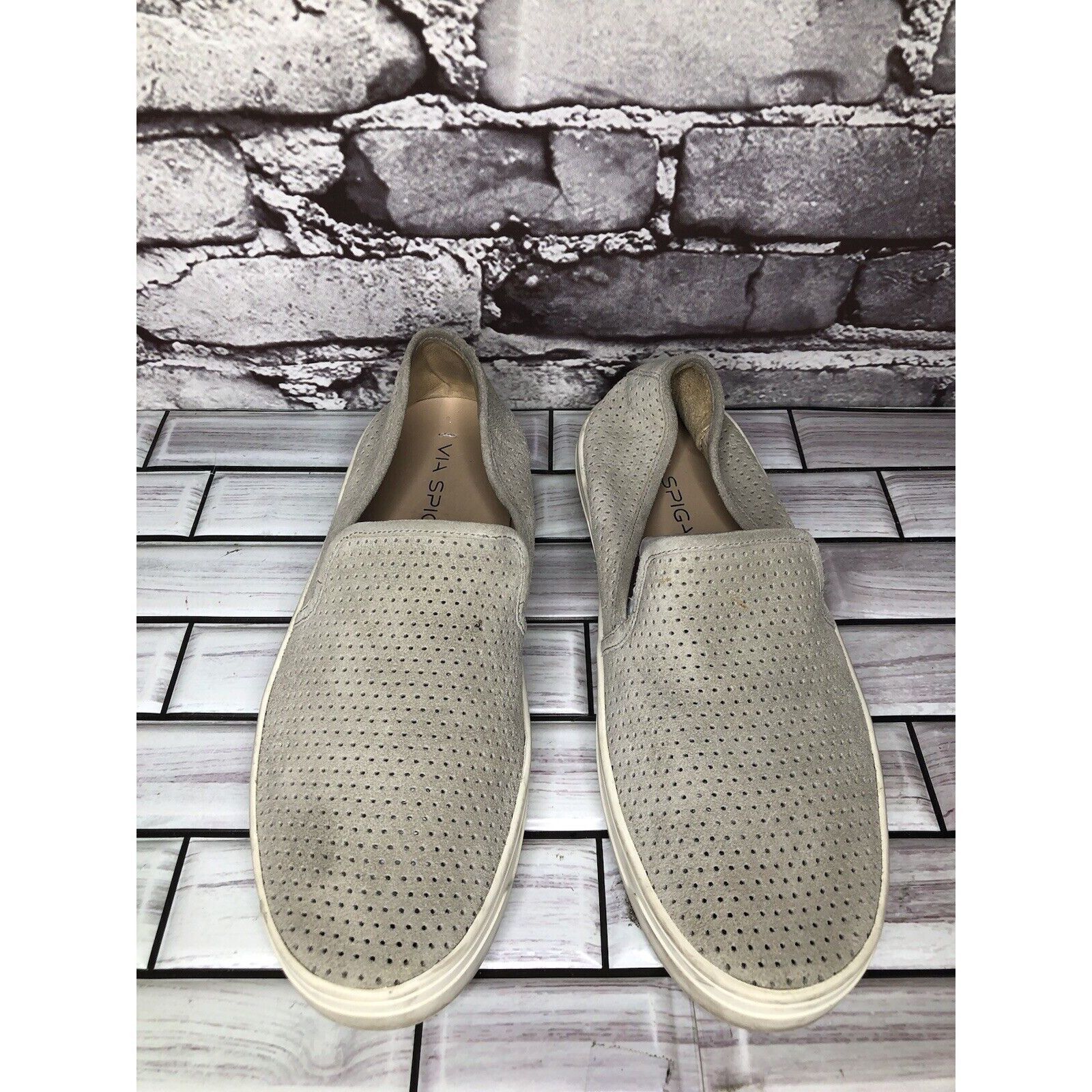 Other Via Spiga Grey Suede Leather Perforated Slip On Sneaker Shoe Size US 7 / IT 37 - 18 Thumbnail