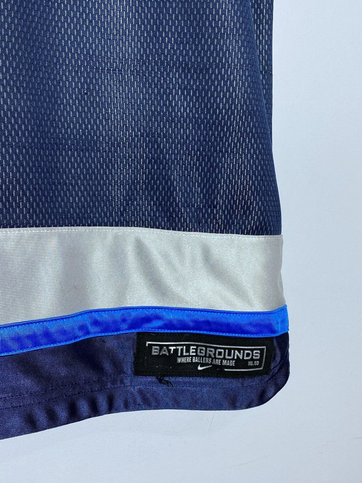 Nike Vintage Nike Tank Top Mini Swoosh Logo Y2K Air Tn Size US M / EU 48-50 / 2 - 5 Thumbnail