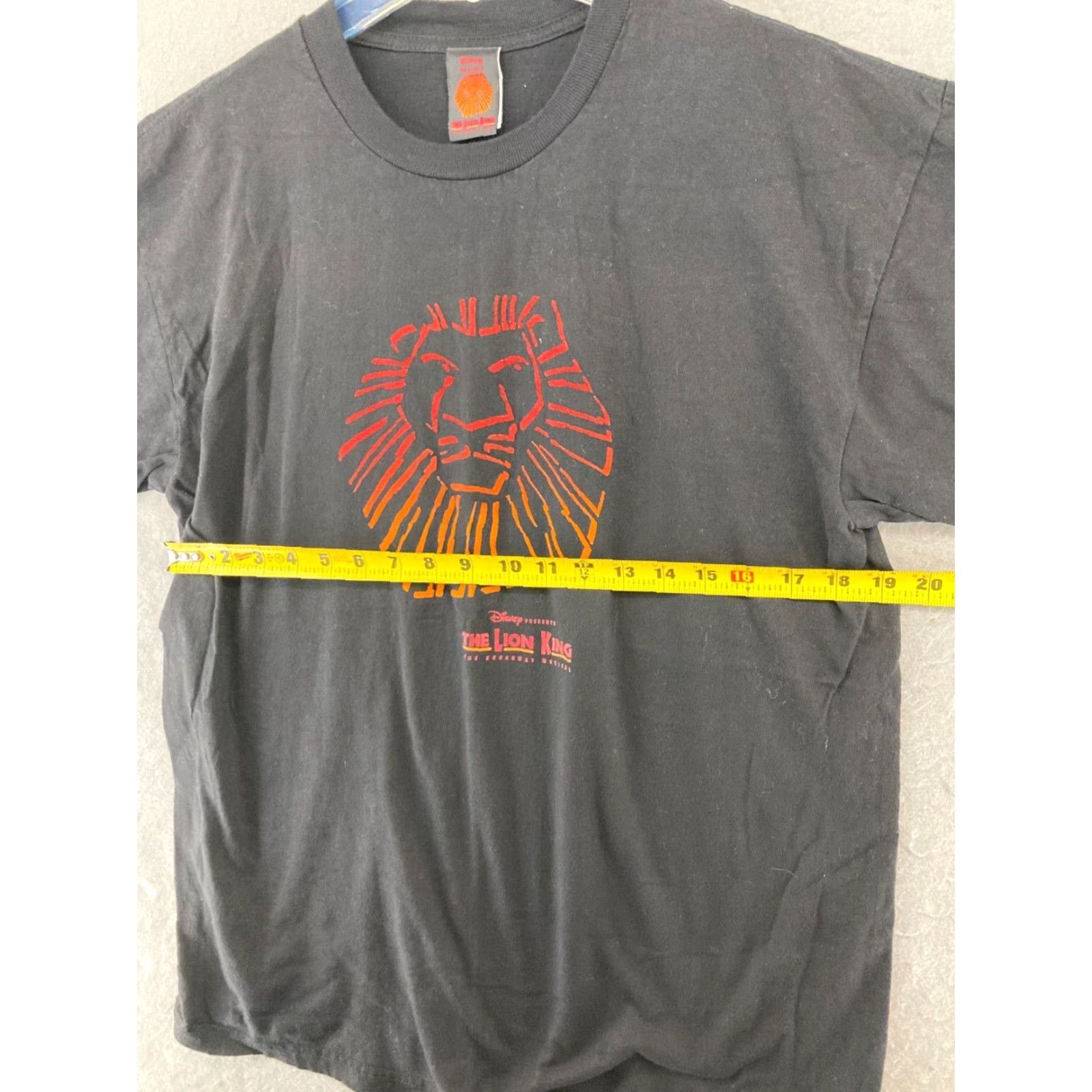 Vintage Lion King Musical Mens TShirt Large Black USA MADE Broadway Size US L / EU 52-54 / 3 - 3 Thumbnail
