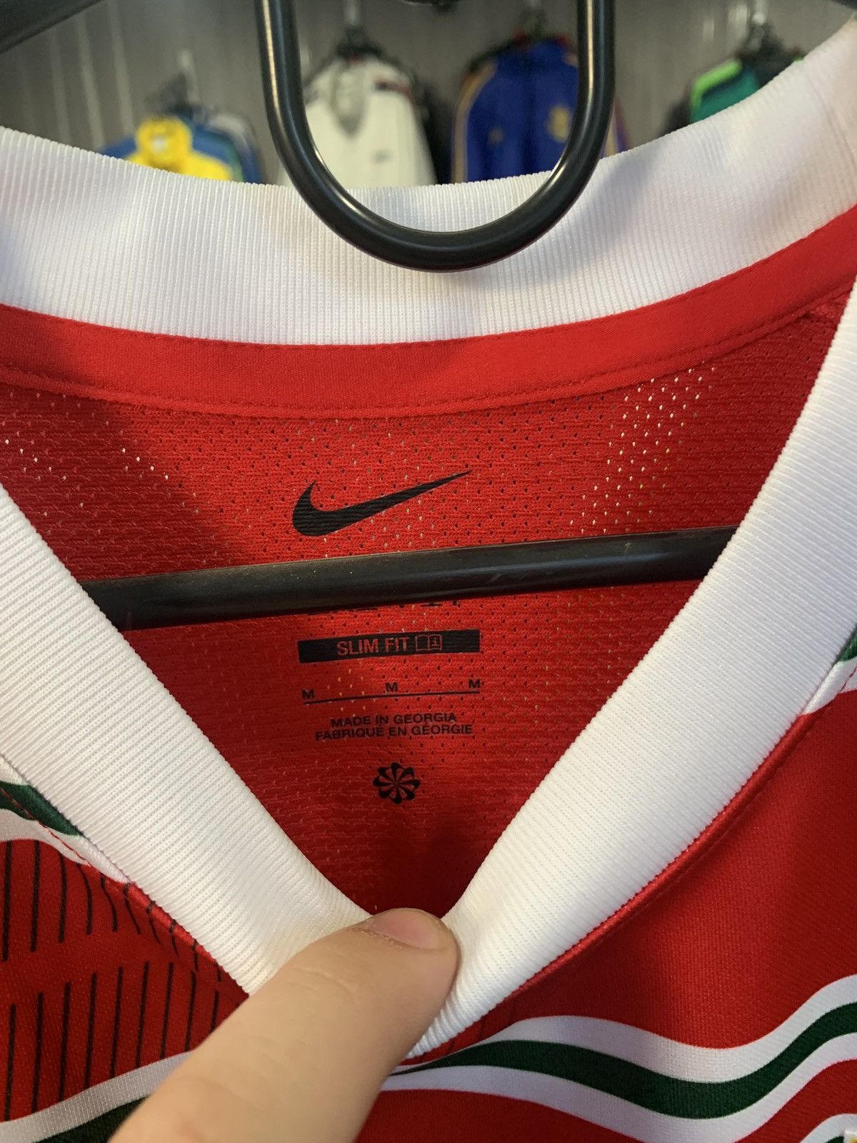 Nike AUGSBURG 2022/2023 SOCCER JERSEY NIKE MEN Kapici 42 Size US M / EU 48-50 / 2 - 3 Thumbnail