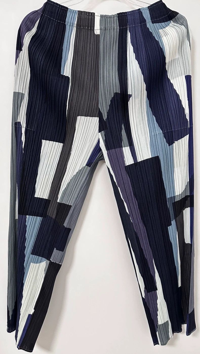Issey Miyake Issey Miyake size:2 Black and white pleated trousers Size 31" - 1 Thumbnail