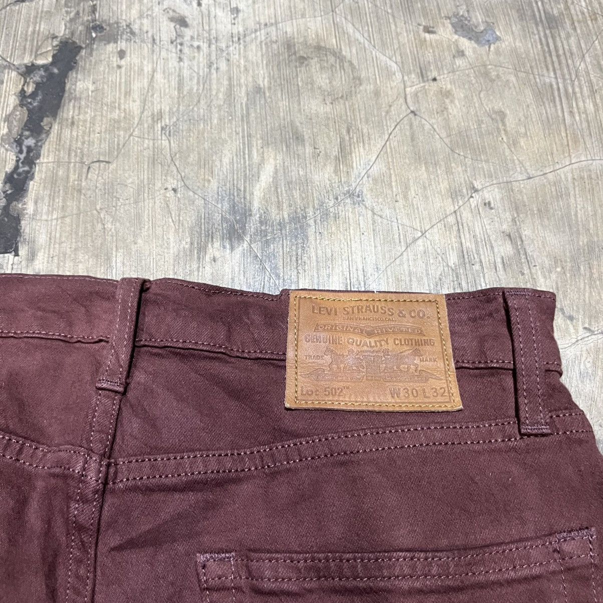 Tornado Mart Levi’s 502 Big E Regular Taper | Burgundy Size US 30 / EU 46 - 10 Thumbnail