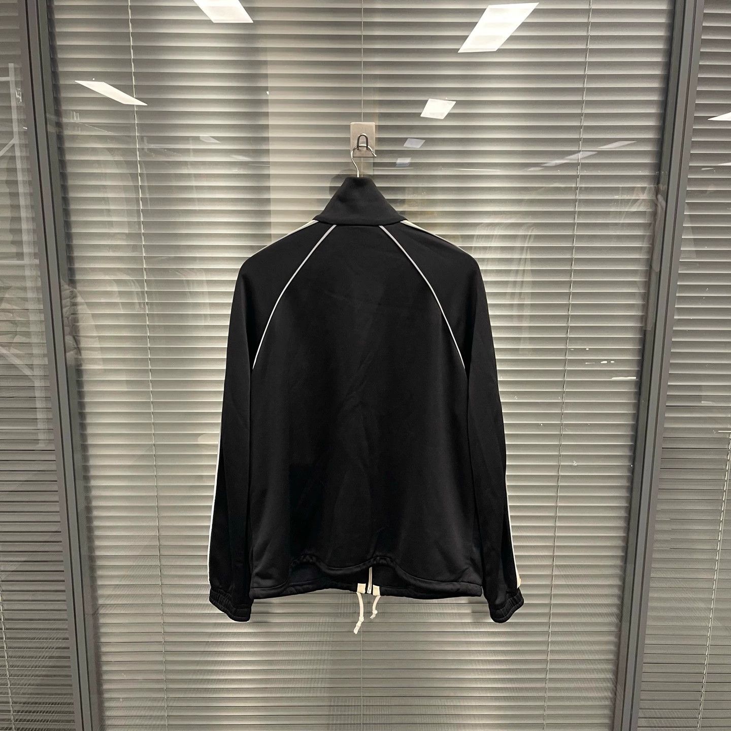 Gucci GUCCI 3M Reflective Side Webbing GG Logo Jacket M Size US XXS / EU 40 - 2 Thumbnail