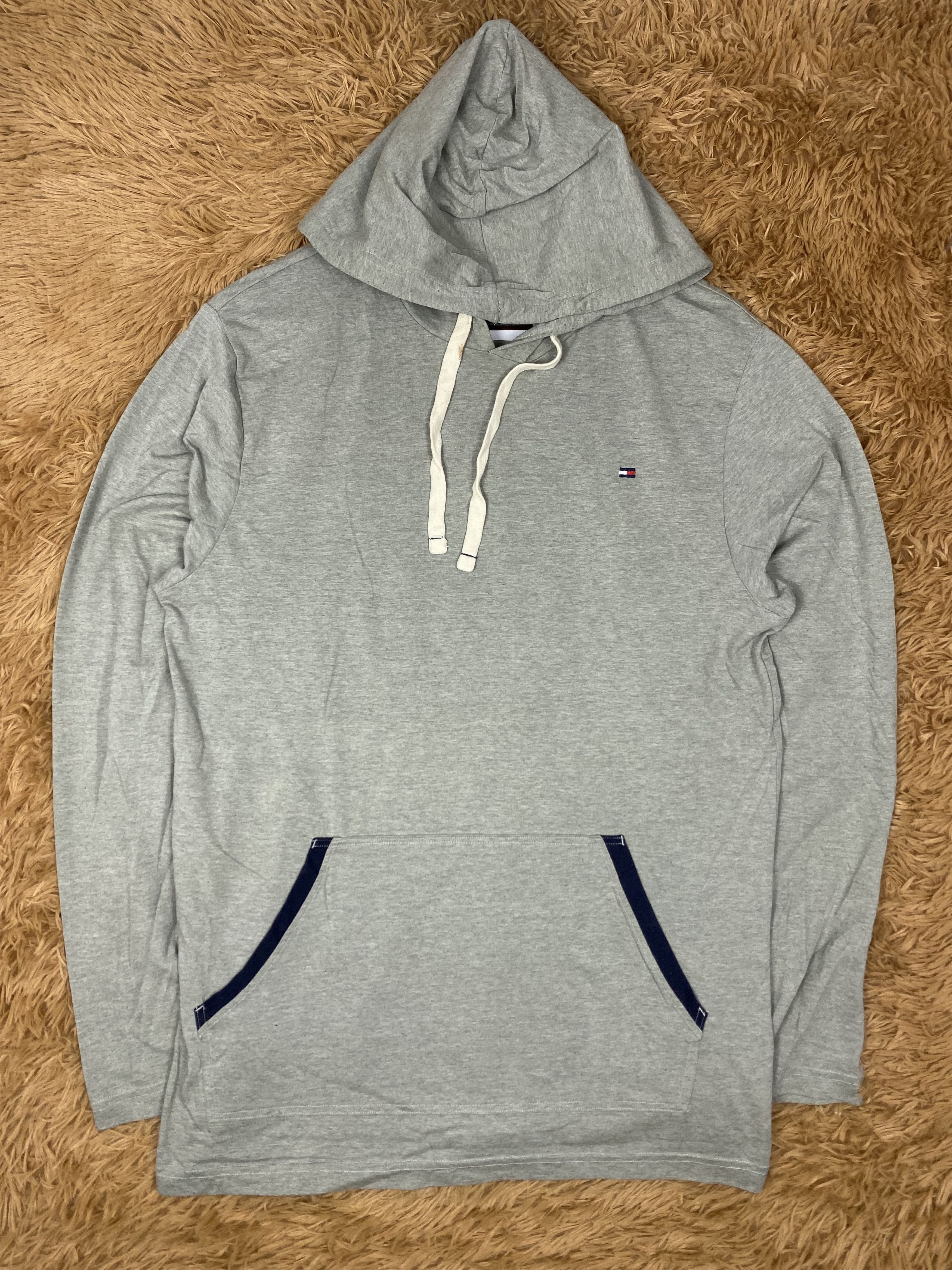 Vintage Tommy Hilfiger Hoodies PS0240
