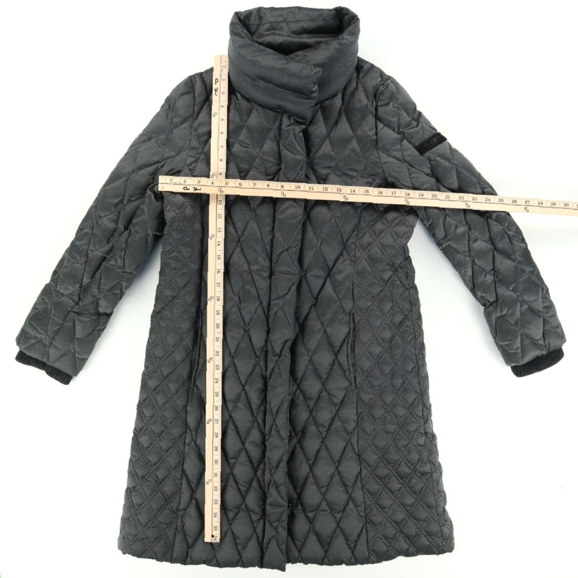 Vintage VINTAGE Tatras Diamond Quilted Down Fill Parka Jacket Gray Women's 5 Shirt Jacket Women Size S / US 4 / IT 40 - 3 Thumbnail
